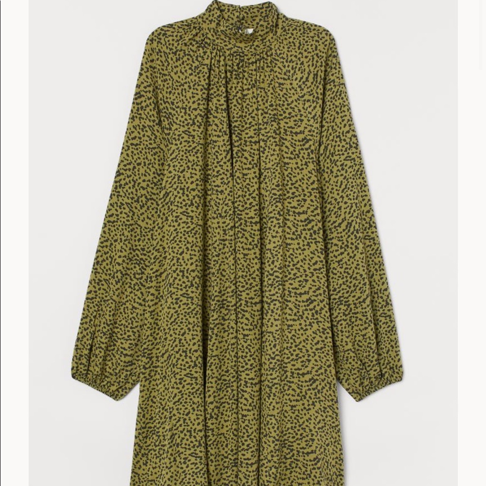 H&M Green Leopard Print Wide Cut Dress 8